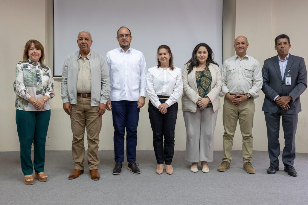 Incumbentes que participaron en las charlas con motivo del Día Internacional de la Biodiversidad Biológica