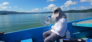 Sigue en curso investigación de Medio Ambiente sobre la coloración verde del agua en la presa de Hatillo