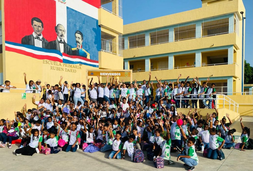 Estudiantes de la Escuela Primaria Rubén Darío en Campamento Ecohéroes 2025. Sto. Dgo.