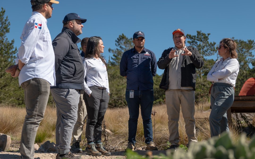 Ministro Paíno Henríquez supervisa avances en la nueva área de acampar en el Parque Nacional Valle Nuevo