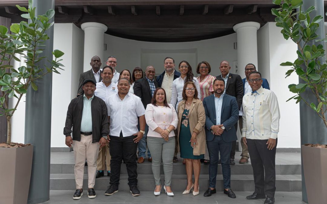 Medio Ambiente socializa proyecto de transformación del vertedero de Duquesa